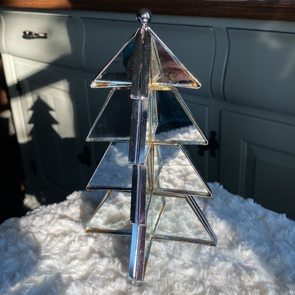 VINTAGE~MIRROR & CHROME~CHRISTMAS TREE~CHROME BALL FEET~NICE~GOOD CONDITION~G2C - Picture 5 of 9